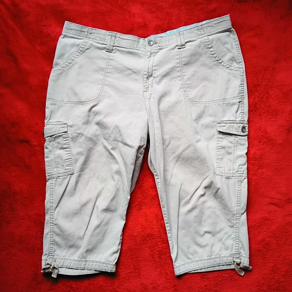 Lee Comfort Waistband Cargo Capri Pant Women Sz 22W Light Khaki Mid Rise Stretch
